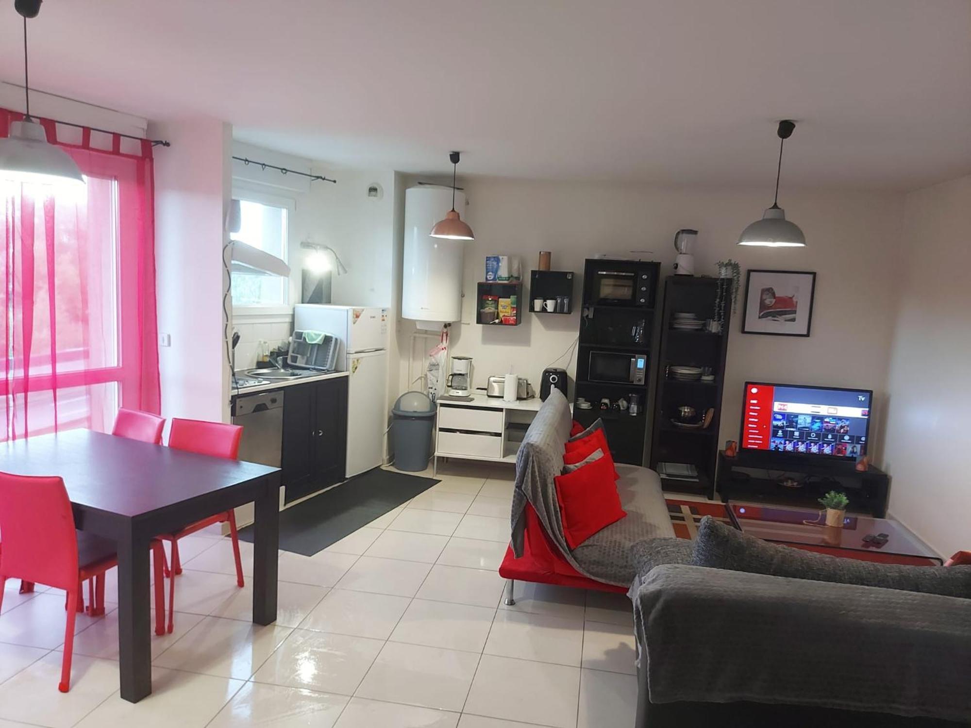 Bem Eluminado E Vista